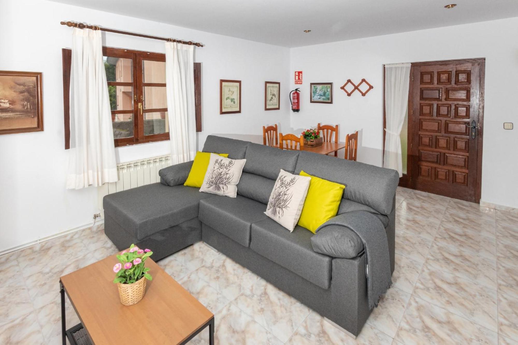 Apartamentos El Acebo Navés Esterno foto