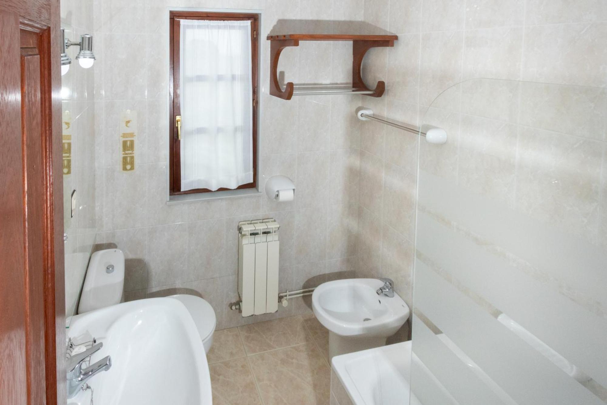 Apartamentos El Acebo Navés Esterno foto